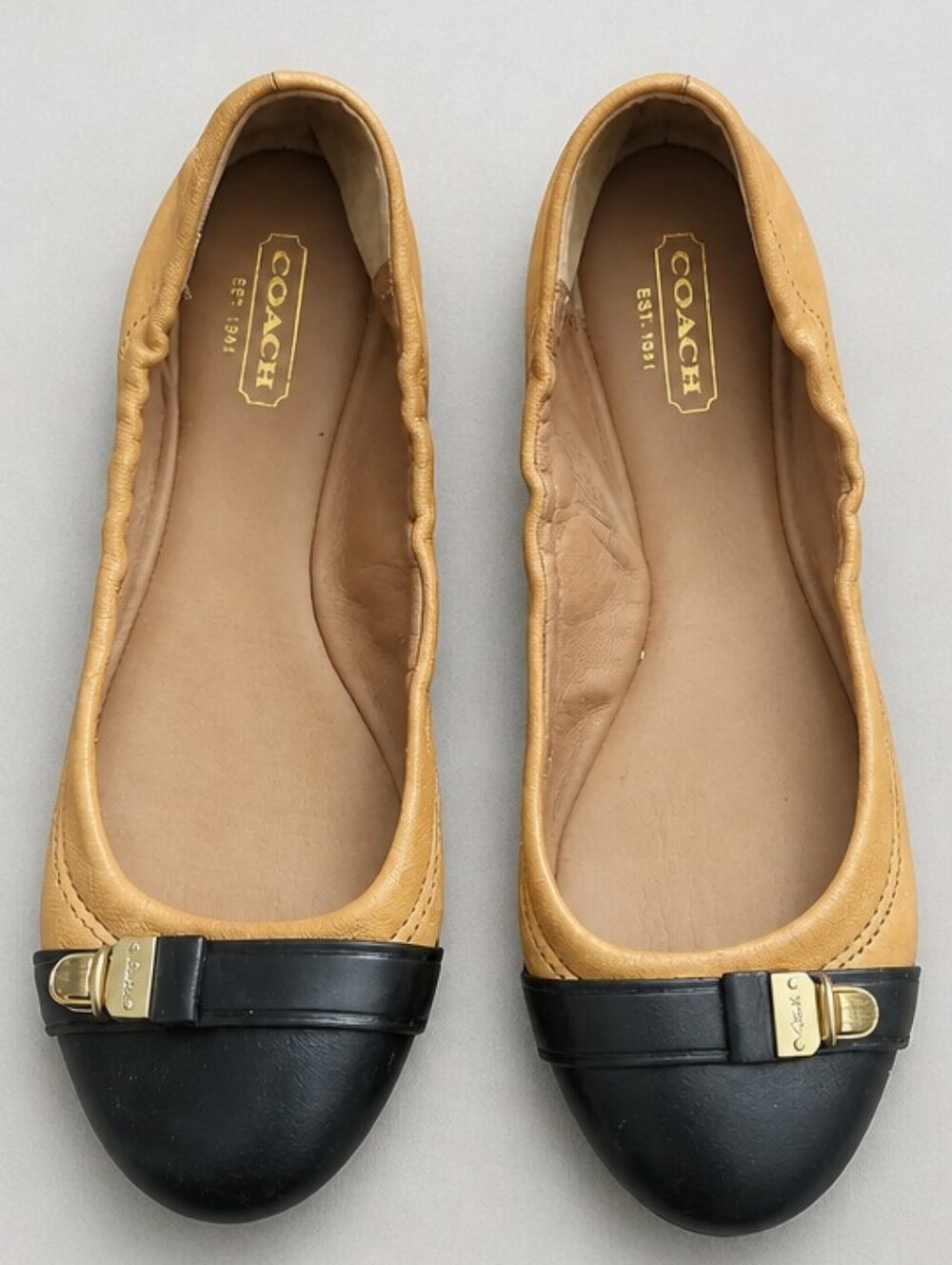 Coach Delphine Tan and Black Leather Slip On Ballet Flats US 5